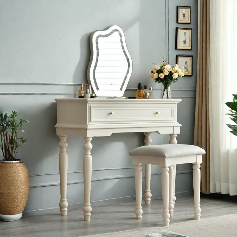 Ailanie Vanity, White