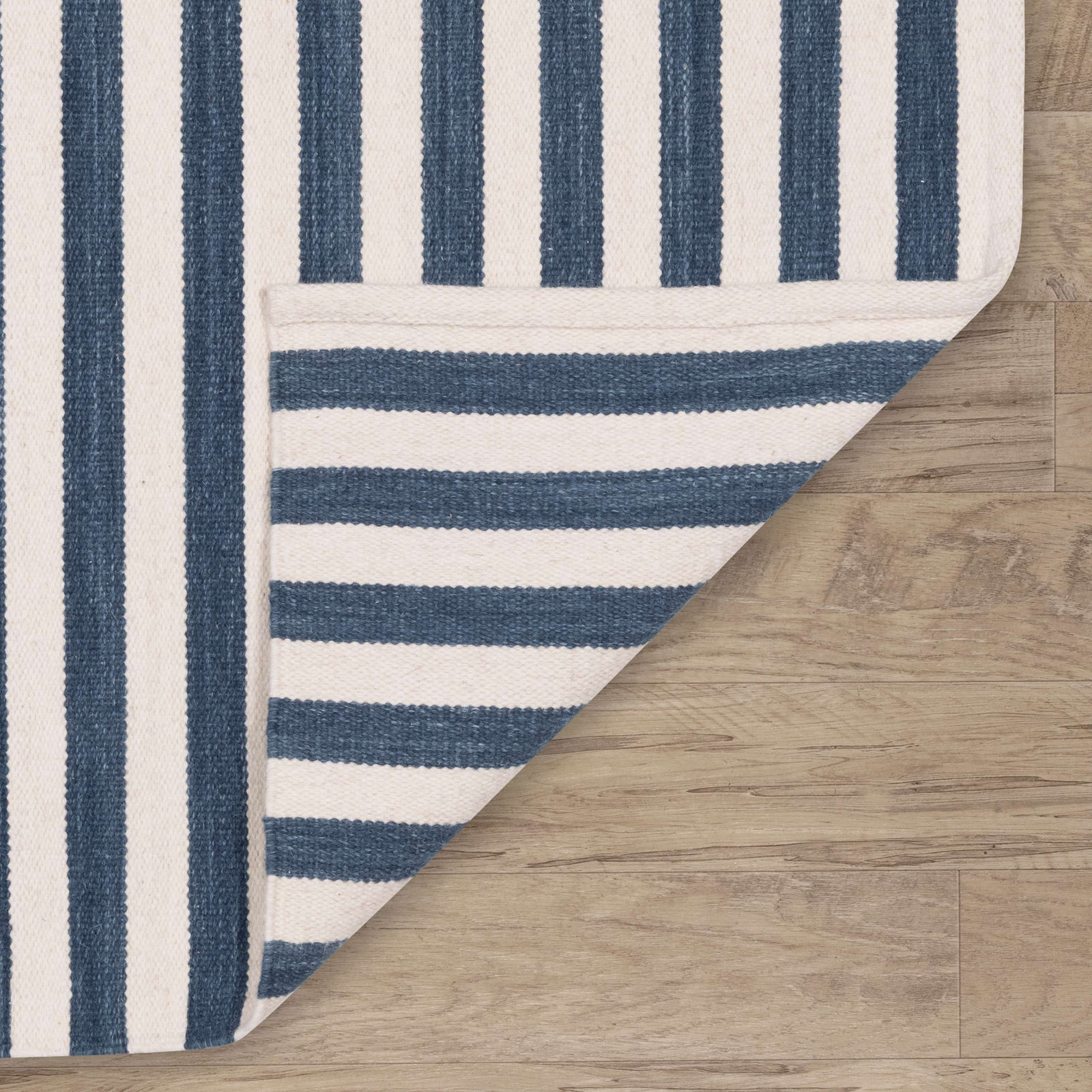 Renelso Handmade Wool Rug, Rectangle 4' x 6'