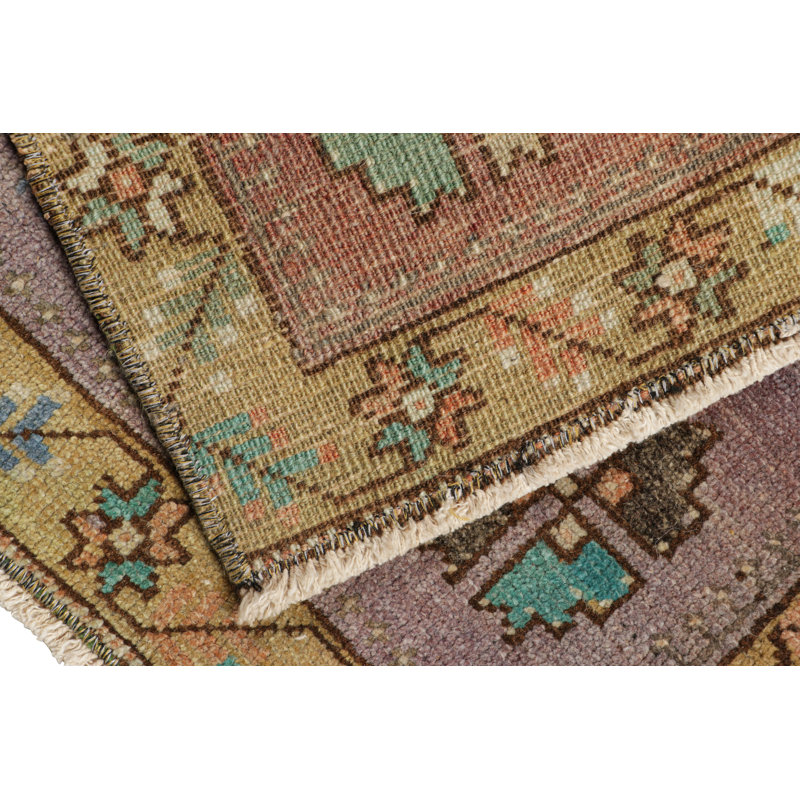 One-of-a-Kind 2'2" X 2'4" Area Rug