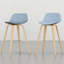 Tabourets de bar 2 - siège et dossier courbés, tissu denim bleu, tabouret 2 de style moderne, revêtement en lin, pieds, finition en placage