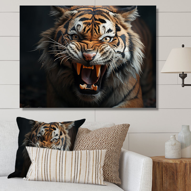 «Brown Fierce Tiger Portrait II», reproductions sur toile d'animaux, Toile tendue, H 24 po x l 32 po x P 1 po