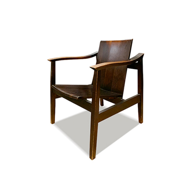 Chaise avec accoudoirs