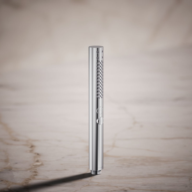 Douche à main multifonctionnelle de 2,5 gallons par minute avec technologie d'induction d'air Katalyst, Chrome poli