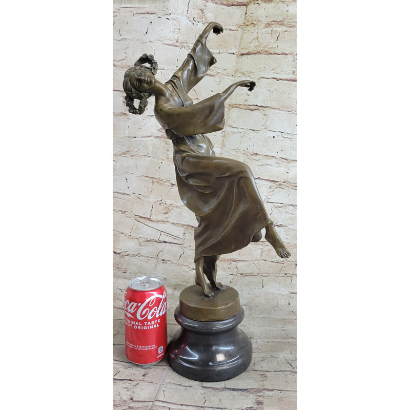 Figurines et sculptures Mitcheal