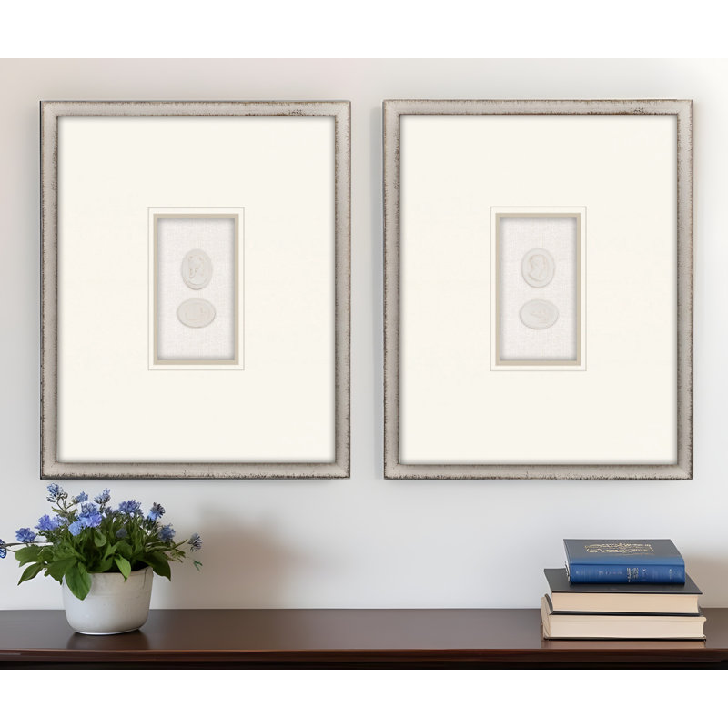 HomeRoots "Ensemble de deux Portrait Intaglio II, reproduction d'art encadrée", 2 pièces