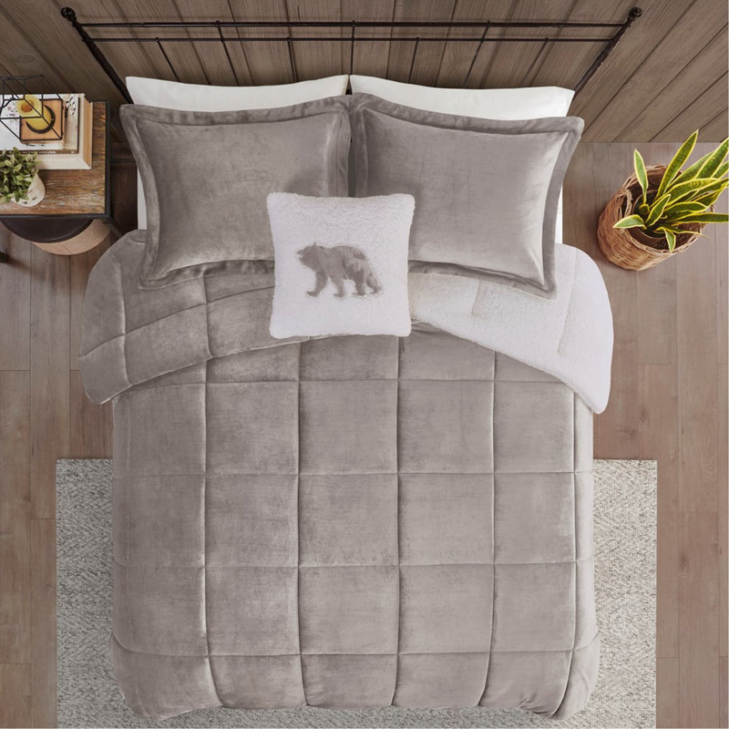 Full/Queen Comforter - Navy+ , To , Down Alternative Fill, 2 Shams & 1 Dec Pillow Size,, King Comforter + 3 Additional Pieces