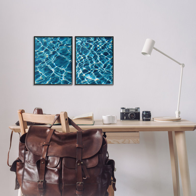 «Inviting Clear Pool Water», ensemble de 2 giclées encadrées par Justine Milton, Giclée encadrée noir minuit