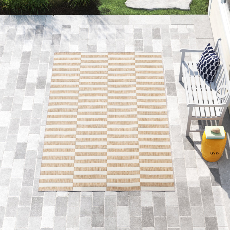 Tapis rayé intérieur / extérieur Robinson taupe / ivoire, Rectangle 5 pi 1 po x 8 pi