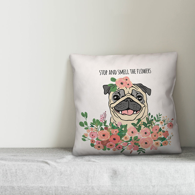 Coussin décoratif Stop and Smell the Flowers Pug