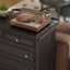 Armoire d'appoint en bois manufacturé noir massif