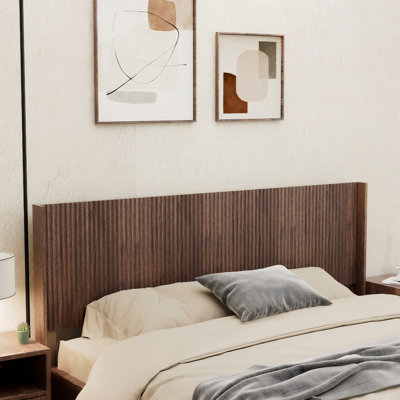 Tête de lit murale à oreilles cannelée en bois de noyer de taille très grand 80,2 po avec sculpture 3D et texture élégante