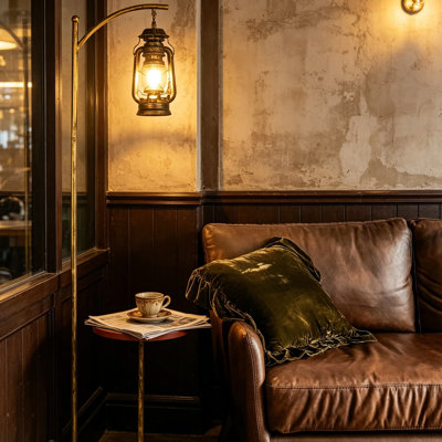 Lampe sur pied Industrial Farmhouse avec table d'appoint et tablettes - Lampe sur pied rétro avec rangement pratique et commande à double interrupteur pour le salon et la chambre à coucher