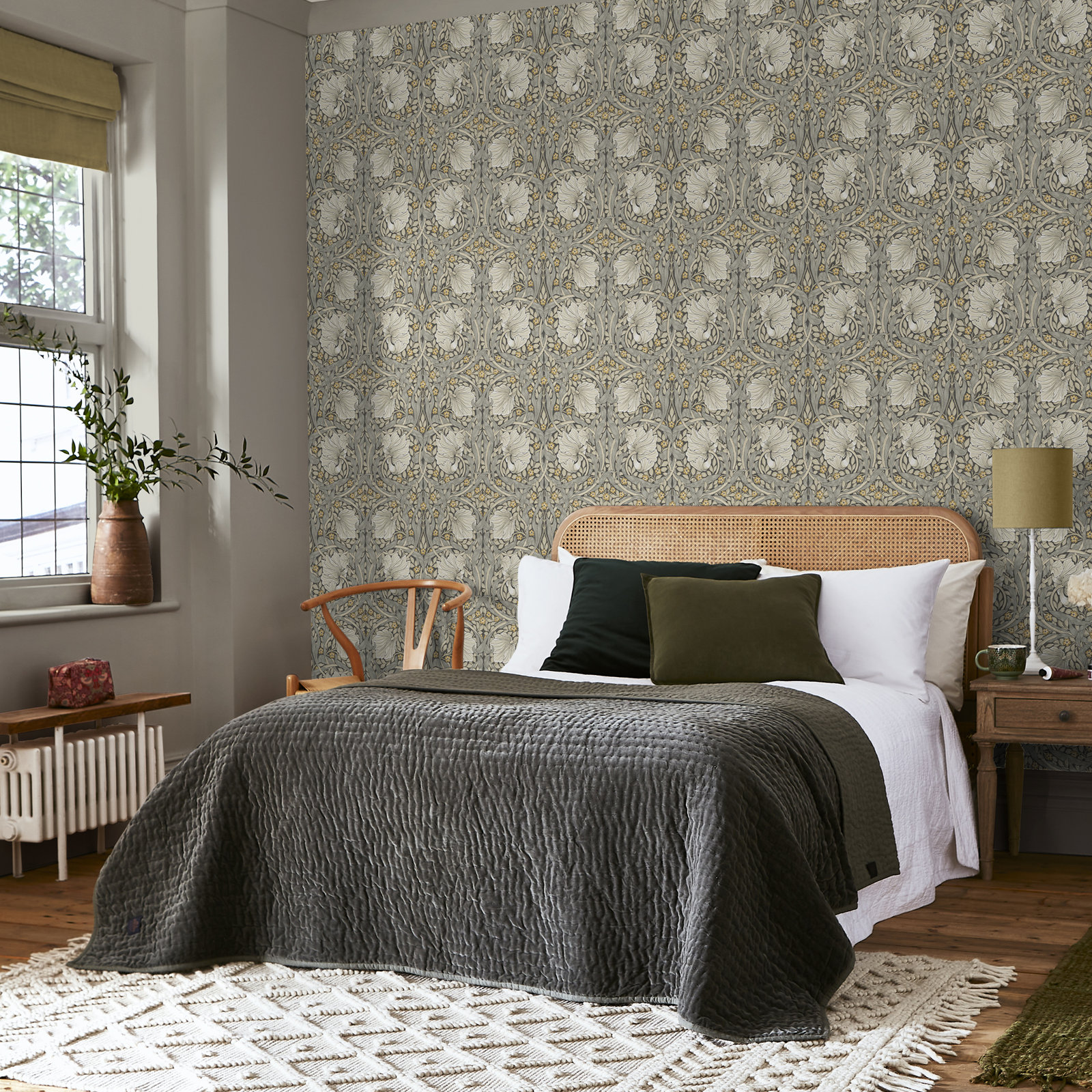 Nilda Floral Wallpaper, Pimpernel Grey