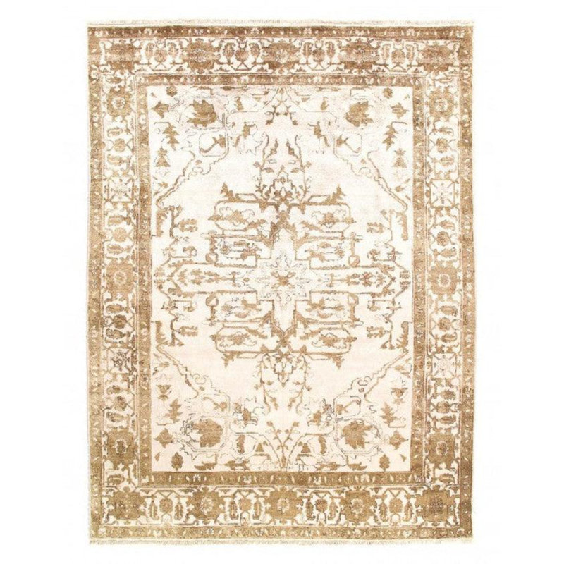 Willemien Oriental Area Rug