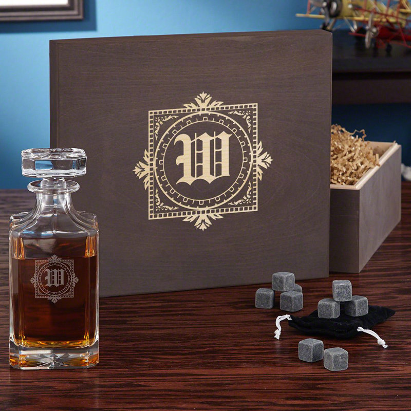 Décanteur à whiskey gravé 20 oz. Baumann, Oui