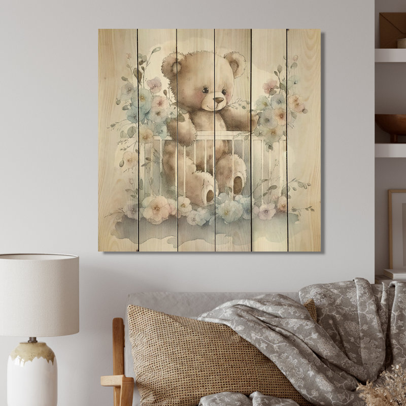 Ours en peluche Olga dans un lit de bébé avec fleurs II - impression sans cadre sur bois, H 36 po x l 36 po x P 1,5 po