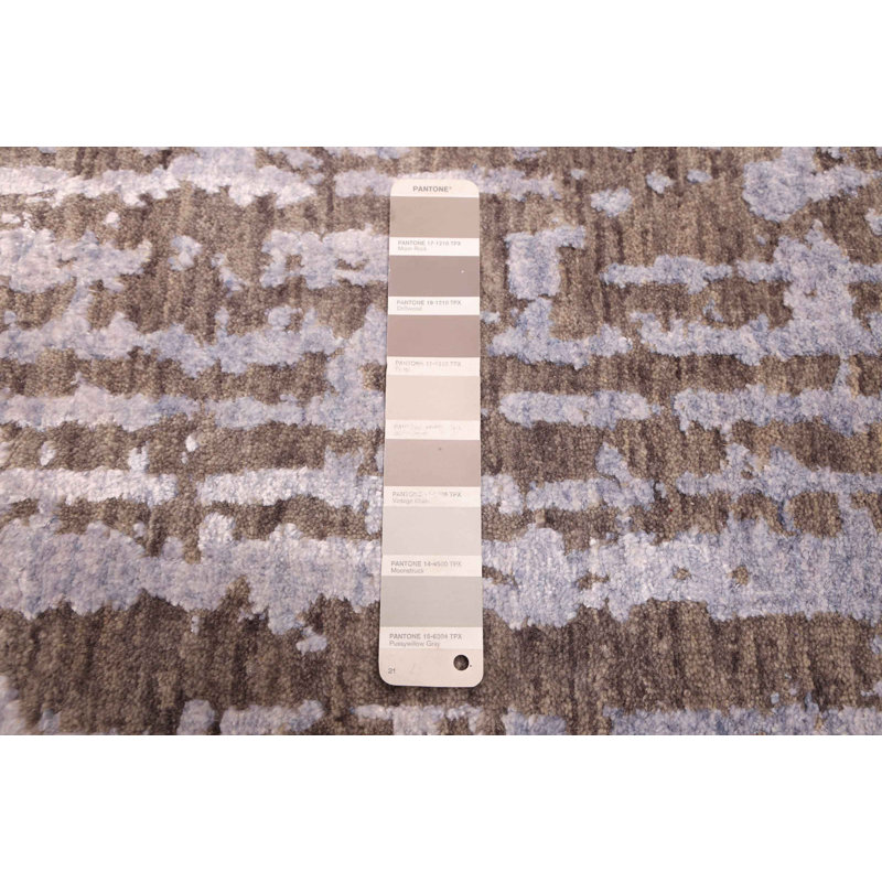Legacy Rug 2'6" x 9'10"
