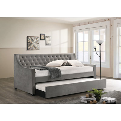 Waupun Upholstered Daybed