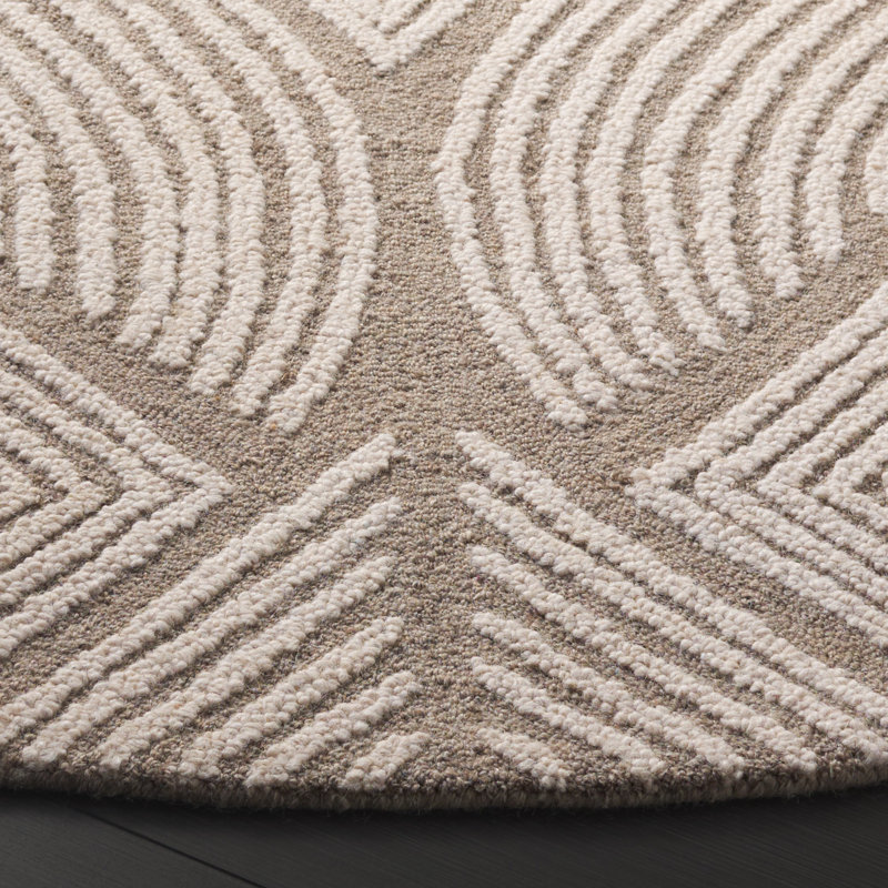 Johnya Hand Tufted Wool/Cotton Geometric Rug in Gray/Beige, Round 6'