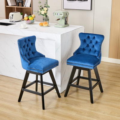 Chaises de bar pivotantes en velours avec bouton, rembourrage en mousse, pieds en bois, garniture, 2 chaises capitonnées bleues pour la salle à manger, siège à 360 °, rembourrage, utilisation