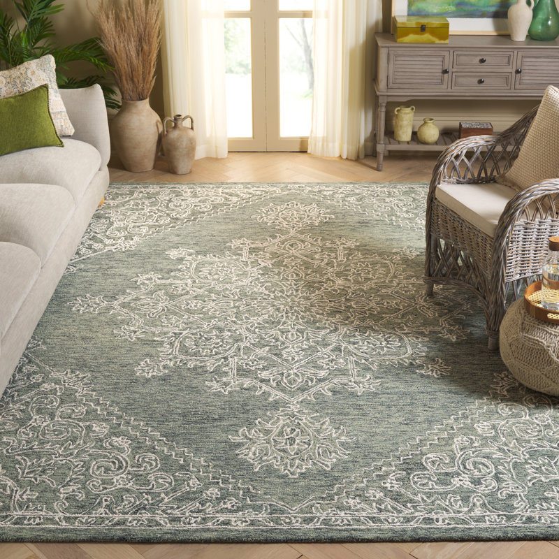 Niti Hand Tufted Wool/Cotton Floral Rug in Green/Ivory, Rectangle 8' x 10'