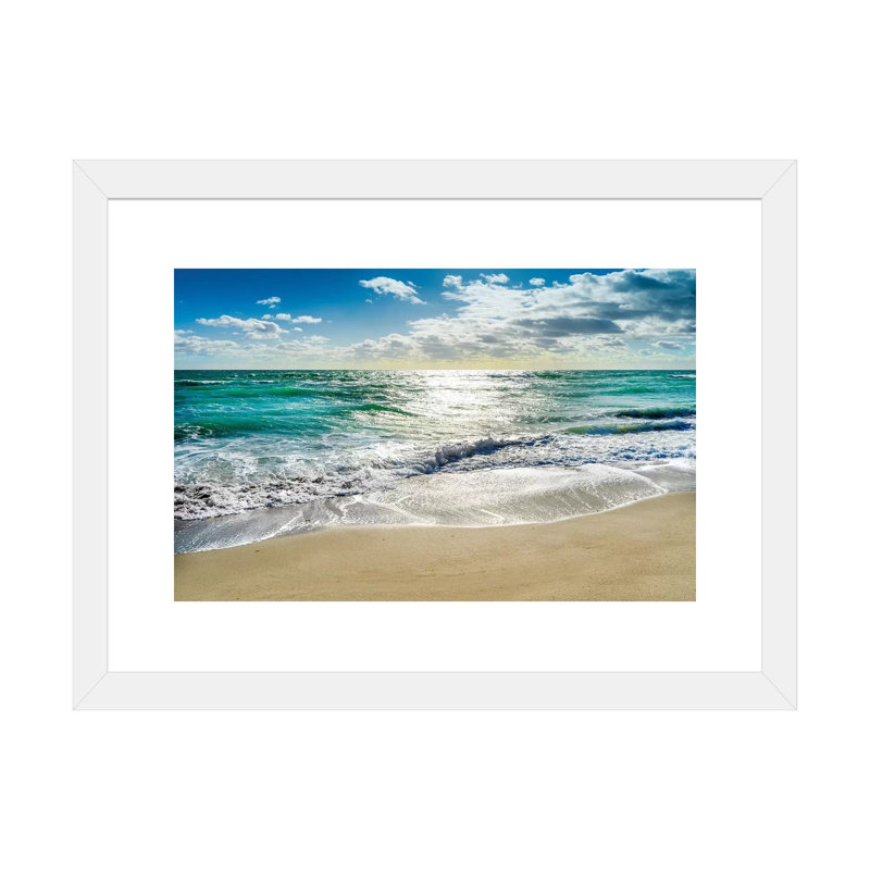 «Silent Beach Waves Hollywood Florida» par Susanne Kremer - reproduction de photo, Blanc, Papier encadré blanc