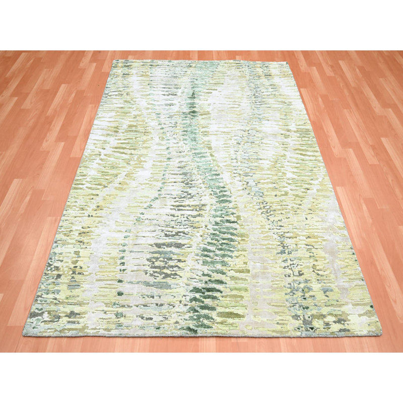 Tapis oriental noué à la main 100% soie, 5 pi 1 po x 7 pi 3 po, vert Eden