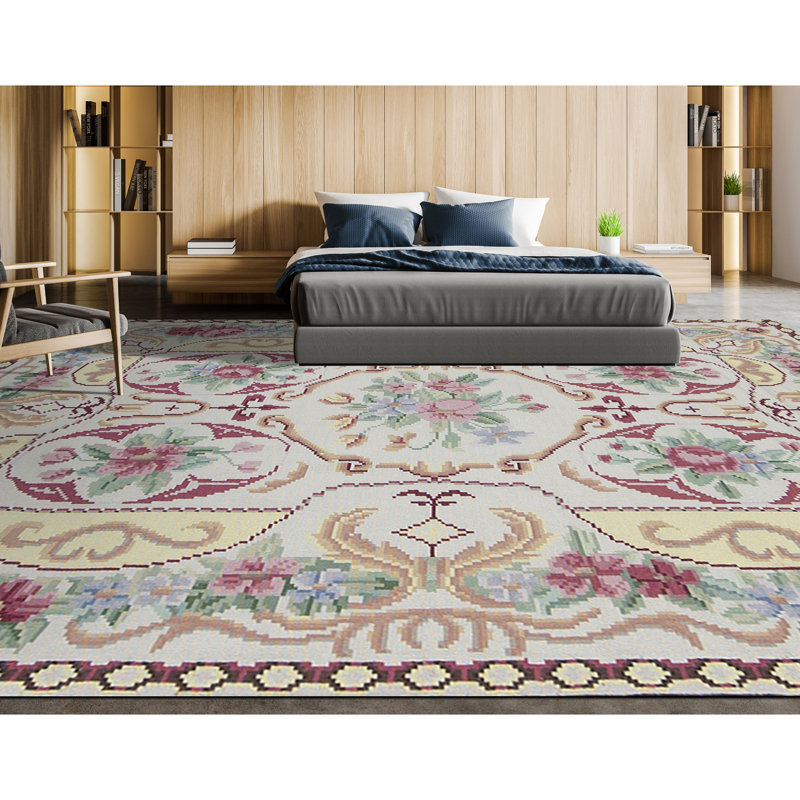 Wool Floral Area Rug, Rectangle 4' x 6'