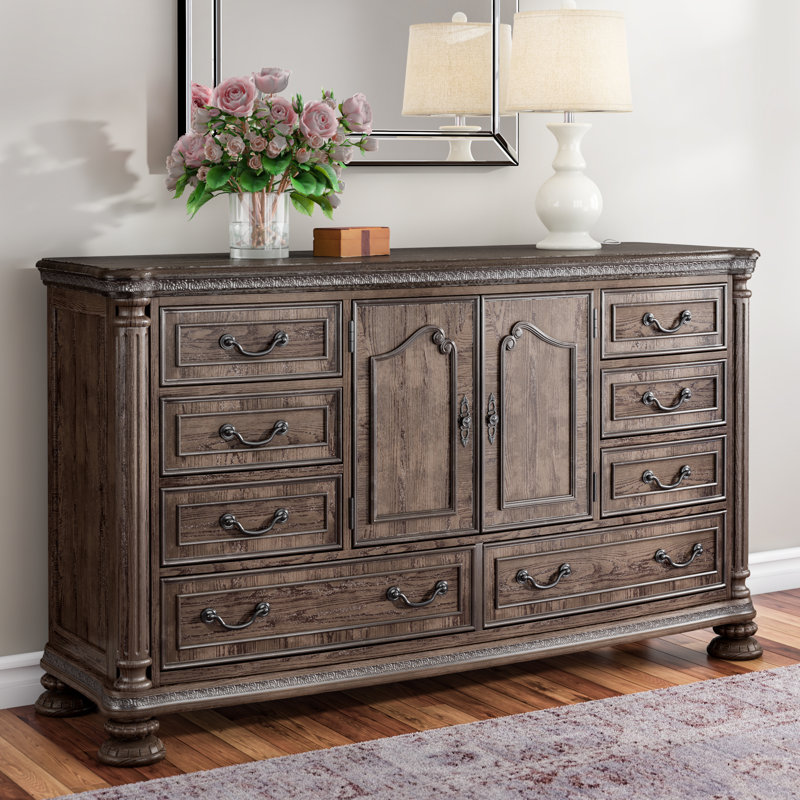 Jadaya 8 Drawer Dresser