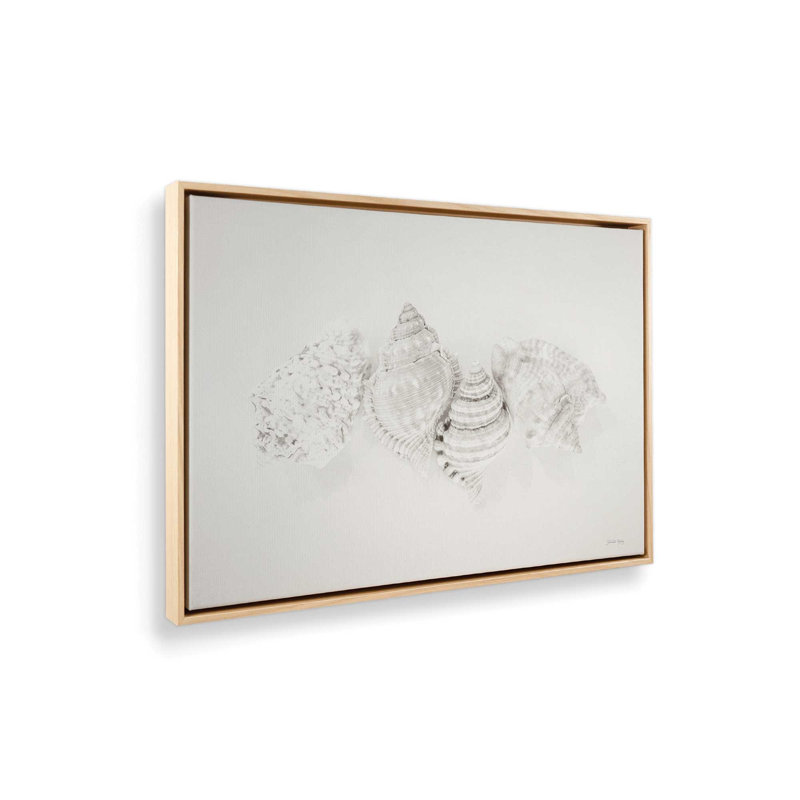 Reproduction d'art rétro avec coquilles de muscade par Jennifer Rigsby, L 32 po x H 24 po, Tanné, Toile avec cadre