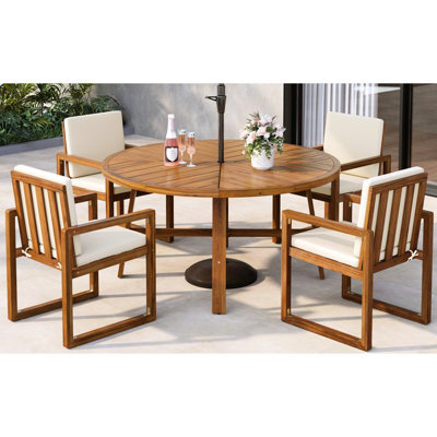 Ensemble de salle à manger 5 pièces en bois beige, quatre fauteuils avec coussins amovibles à eau, une table ronde avec trou pour parasol de 2 pouces, facile à assembler pour une utilisation dans la cour