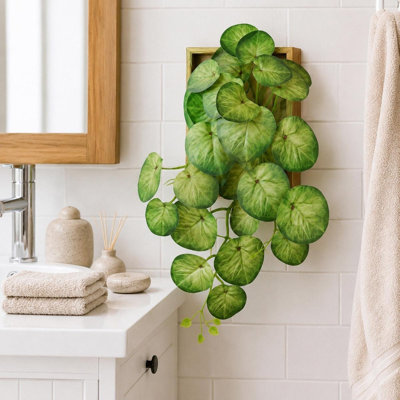 Artificial Heart Leaf Trailing Greenery in Wooden Frame, Faux Pothos Wall Hanging Plant for Indoor Farmhouse Wall & Shelf Decor