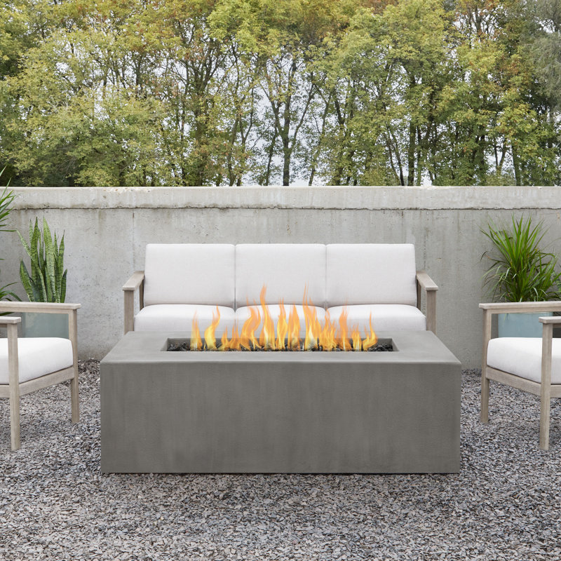 Table de foyer d'extérieur au propane en béton Estes par Jensen Co., Pierre à feu, H 19 po x l 60 po x P 30 po, Gaz naturel
