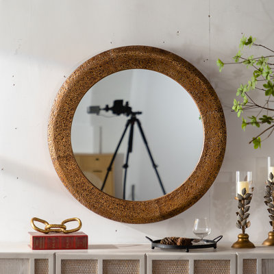 Miroir mural rond martelé de 31,3 pouces avec cadre en fer et dossier en panneau de fibres à densité moyenne, décor rustique pour le salon ou la chambre à coucher