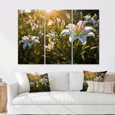 «Lilies Field Of Beauty Dreamscape I», ensemble de reproductions d'art mural lys