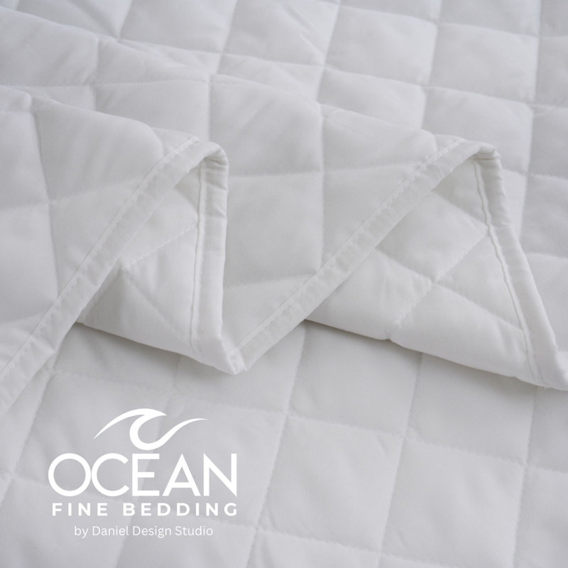 OCEAN FINE BEDDING Quilted Coverlet, White, Queen Coverlet/Bedspread