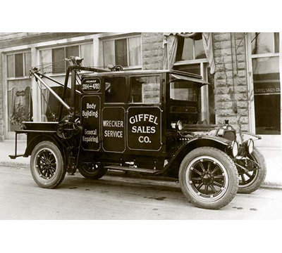 " Giffel Sales Co. Wrecker Service "