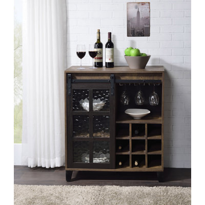 Armoire à vin rustique en chêne et noir avec porte