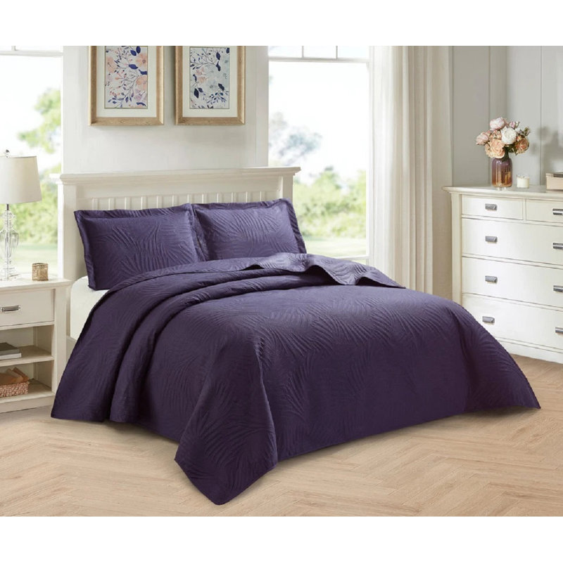 3 Piece Tropical Leaf Bedspreads Set Quilted Bed Throw with Matching Pillow Shams Polyester Material, Aubergine
