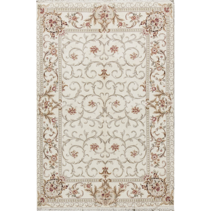 Tapis ivoire noué à la main de haute qualité