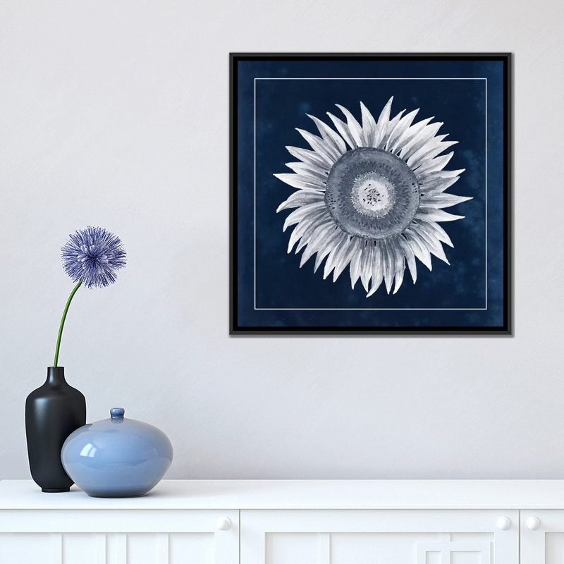 « moon fleur i », impression sur toile, H 18 po x l 18 po x P 1,5 po, Toile avec cadre flottant noir, Pas de tapis