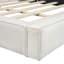 Le lit tapissier avec velours beige pour grand lit, la structure solide assure un lit confortable pour grand lit et offre une option de sommeil élégante-1451232686