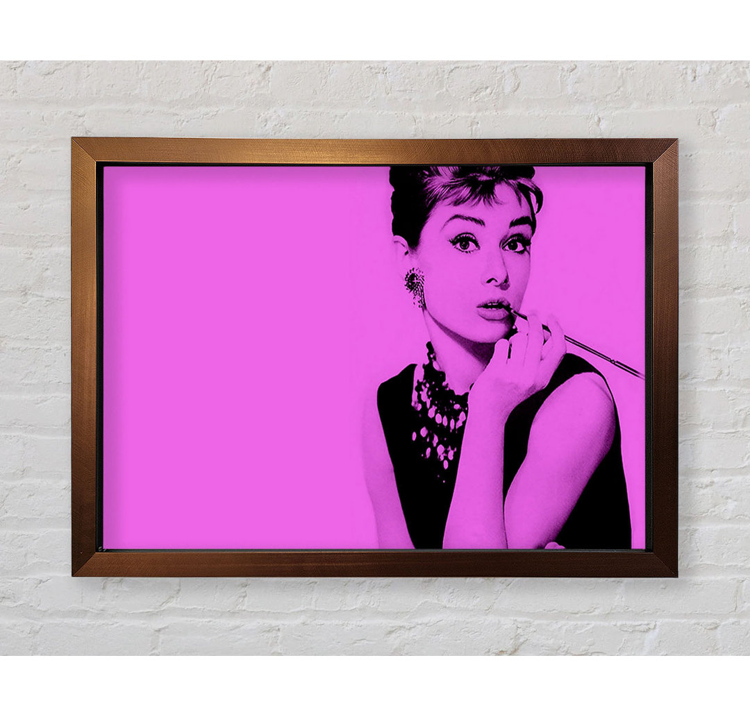 Audrey Hepburn Pink - Einzelner Bilderrahmen Kunstdrucke