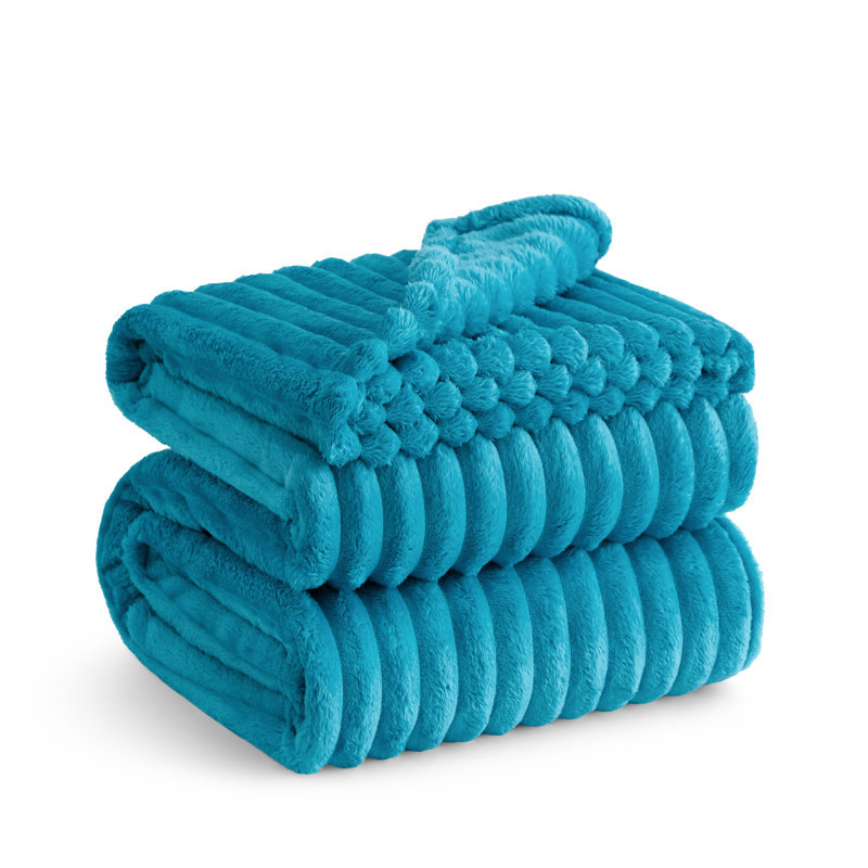 Couverture en flanelle de literie pour les filles, couverture douce et confortable 300 GSM pour dortoir et décoration intérieure, cadeau toutes saisons