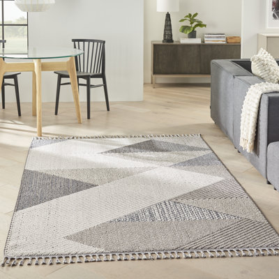 Kadidra Geometric Indoor Rug