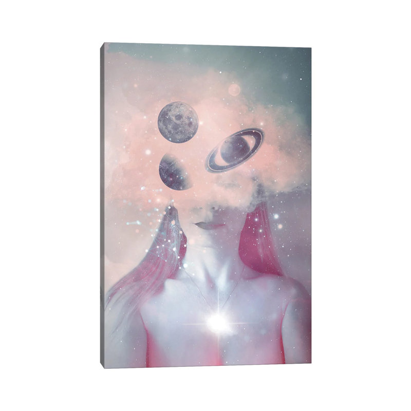 Autoportrait avec lune par Emanuela Carratoni - impression sur toile tendue, H 40 po x l 26 po x P 1,5 po