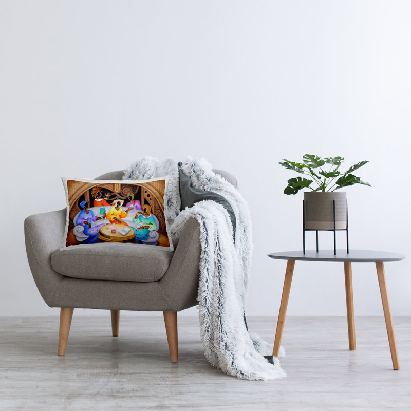 «Girl's Night with Wine», coussin décoratif imprimé par Marcella Hayes Muhammad