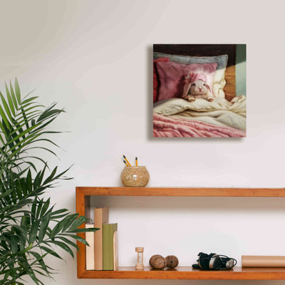 «Bed Hare» par Lucia Heffernan, reproduction sur toile tendue