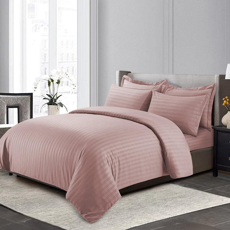 Microfiber 250 TC Reversible Complete Stripe Duvet Cover Set with Pillowcases, Double Duvet Cover Set + 2 Additional Pieces