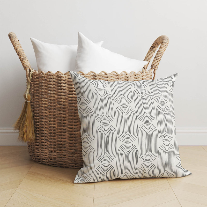 Coussin Earthy Embrace, H 16 po x l 16 po, Ivoire / gris anthracite géométrique